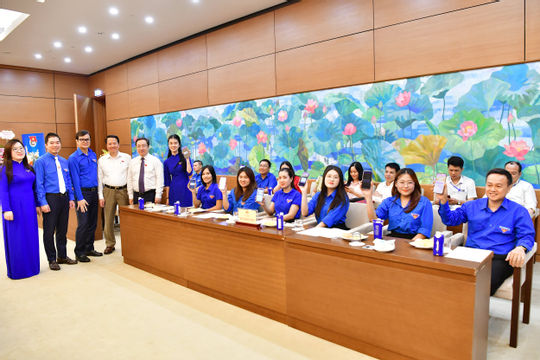 Sôi nổi cuộc thi về Ngày Tổng tuyển cử đầu tiên bầu Quốc hội Việt Nam Sôi nổi cuộc thi về Ngày Tổng tuyển cử đầu tiên bầu Quốc hội Việt Nam