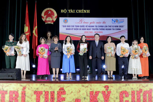 Báo Kiểm toán đạt giải B Giải Báo chí toàn quốc về ngành Tài chính lần thứ IX
 Báo Kiểm toán đạt giải B Giải Báo chí toàn quốc về ngành Tài chính lần thứ IX