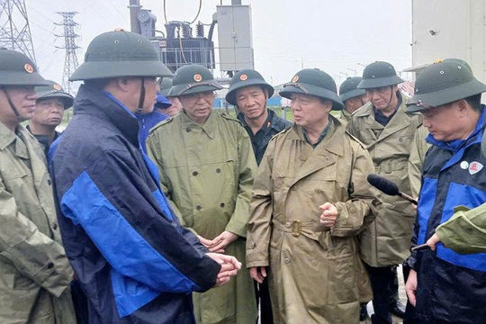 Các lực lượng tuyến đầu căng mình ứng phó với cơn bão số 3 Các lực lượng tuyến đầu căng mình ứng phó với cơn bão số 3