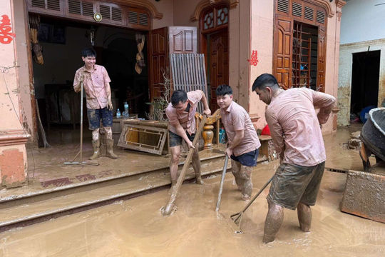 Lan tỏa nghĩa tình, đồng hành cùng nhân dân sau lũ Lan tỏa nghĩa tình, đồng hành cùng nhân dân sau lũ