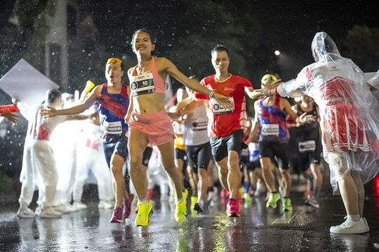 Cùng chạy vì một Việt Nam vượt trội