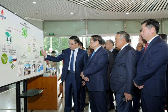 Petrovietnam không để lỡ "chuyến tàu" chuyển đổi số Petrovietnam không để lỡ "chuyến tàu" chuyển đổi số