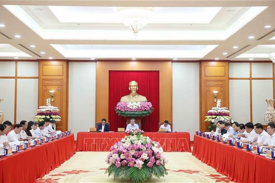 Tổng Bí thư: Tiếp tục chủ động rà soát, hoàn thiện dự thảo các văn kiện Đại hội XIV của Đảng
