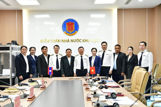 Sẵn sàng chia sẻ thông tin, “cầm tay chỉ việc” cho kiểm toán viên Lào