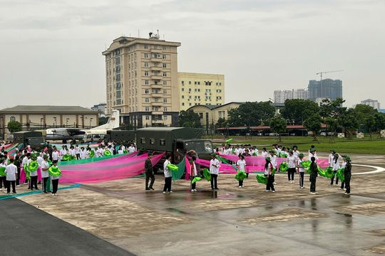 Hào hùng và rực rỡ sắc màu trong ngày hội 80 năm Quốc khánh