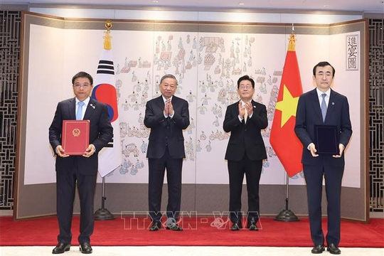 Tổng Bí thư Tô Lâm chứng kiến Lễ trao các văn kiện hợp tác Việt Nam – Hàn Quốc