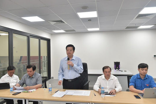 Khẩn trương thi công, đảm bảo hoàn thành Triển lãm vào ngày 15/8