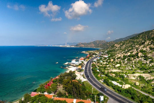 Đẩy nhanh tiến độ hoàn thành toàn tuyến đường bộ ven biển