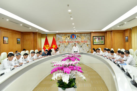 Đảng bộ Kiểm toán nhà nước ban hành 4 Nghị quyết chuyên đề toàn khóa  Đảng bộ Kiểm toán nhà nước ban hành 4 Nghị quyết chuyên đề toàn khóa