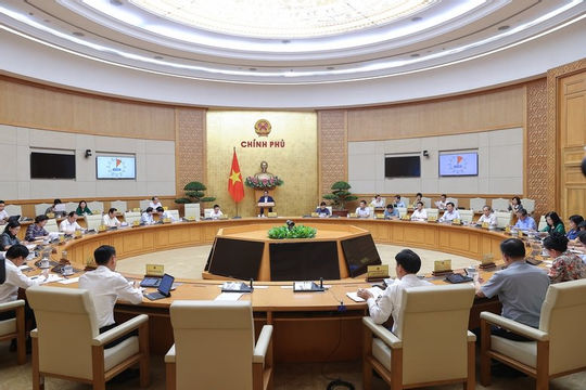 Giải quyết dứt điểm vướng mắc thủ tục hành chính cho người dân, doanh nghiệp Giải quyết dứt điểm vướng mắc thủ tục hành chính cho người dân, doanh nghiệp