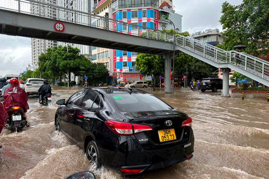 Hà Nội khẩn trương ứng phó mưa lớn, ngập lụt