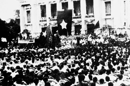 Ngời sáng mãi 80 năm giữ vững lời thề độc lập, tự do, hạnh phúc