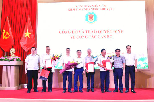 KTNN khu vực I công bố Quyết định của Tổng Kiểm toán nhà nước về công tác cán bộ KTNN khu vực I công bố Quyết định của Tổng Kiểm toán nhà nước về công tác cán bộ