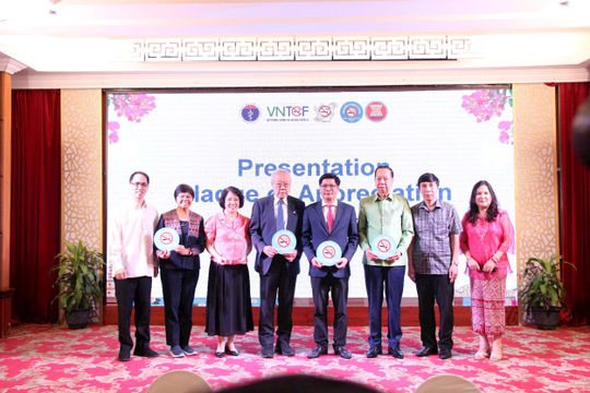 Xây dựng môi trường không khói thuốc lá