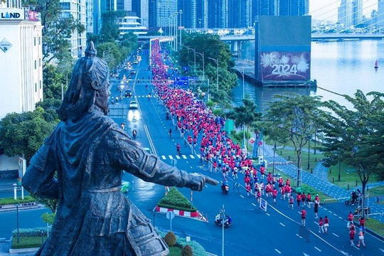 Cùng chạy vì một Việt Nam vượt trội Cùng chạy vì một Việt Nam vượt trội