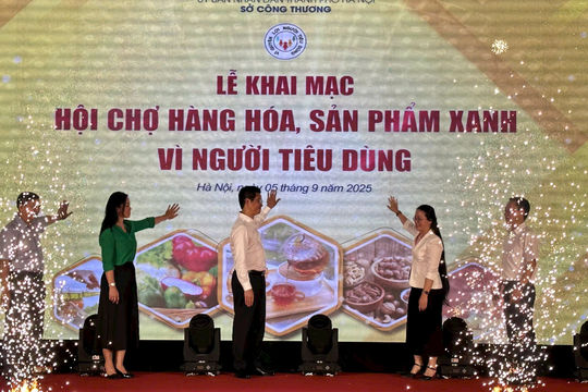 Khai mạc Hội chợ hàng hóa, sản phẩm xanh vì người tiêu dùng Hà Nội Khai mạc Hội chợ hàng hóa, sản phẩm xanh vì người tiêu dùng Hà Nội