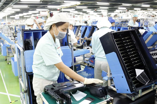 FDI đầu tư chủ lực vào công nghiệp chế biến, chế tạo FDI đầu tư chủ lực vào công nghiệp chế biến, chế tạo