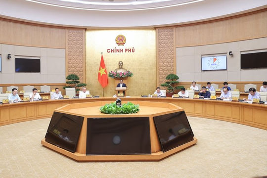 Khẩn trương hoàn thiện các dự án luật trình Quốc hội tại Kỳ họp thứ 10