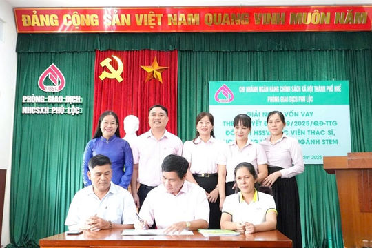Tín dụng chính sách “tiếp sức” học sinh, sinh viên Huế tạo dựng tương lai Tín dụng chính sách “tiếp sức” học sinh, sinh viên Huế tạo dựng tương lai