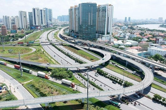 Giải ngân đầu tư công 2025: Thách thức lớn, quyết tâm cao Giải ngân đầu tư công 2025: Thách thức lớn, quyết tâm cao
