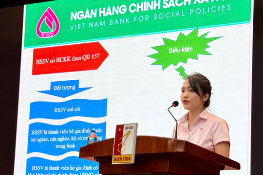 Vay ưu đãi không lo lãi: Nâng bước cho sinh viên nghèo đến trường Vay ưu đãi không lo lãi: Nâng bước cho sinh viên nghèo đến trường