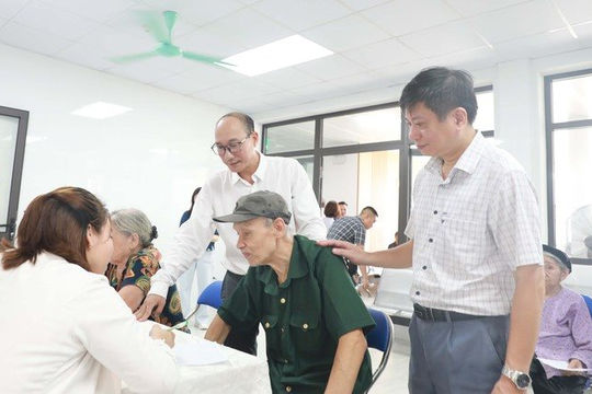 Tích cực chăm lo về vật chất và tinh thần cho các đối tượng chính sách, người có công 