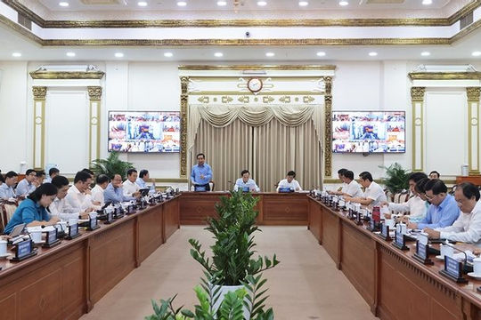 Thành phố Hồ Chí Minh họp bàn giải pháp thúc đẩy đầu tư công