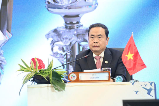 Xây dựng cộng đồng ASEAN phát triển bao trùm, bền vững, tự cường Xây dựng cộng đồng ASEAN phát triển bao trùm, bền vững, tự cường
