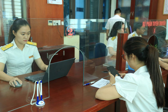 Đề xuất miễn thuế thu nhập cá nhân với tiền lương trả từ ngân sách