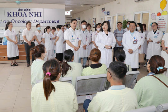 Nghị quyết 72-NQ/TW: Khơi thông nguồn lực, nâng tầm y tế Việt Nam