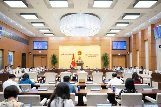 Điều chỉnh hoạt động tiếp xúc cử tri thống nhất trên toàn quốc