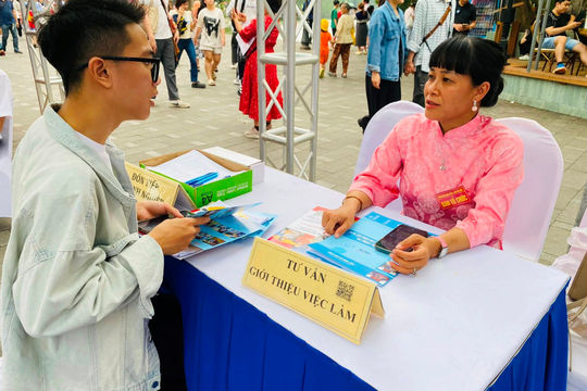 Tăng cường tư vấn, giới thiệu việc làm và hỗ trợ học nghề