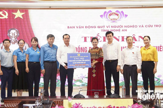 Tổng Liên đoàn Lao động Việt Nam hỗ trợ Nghệ An khắc phục hậu quả bão lũ