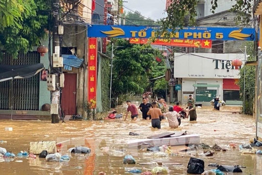 Triển khai ngay các biện pháp cấp bách phòng, chống lũ 