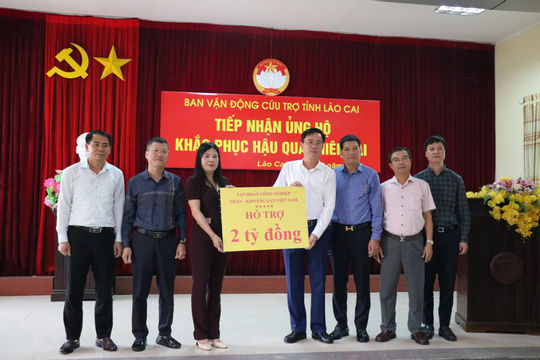 TKV trao 10 tỷ đồng hỗ trợ công tác khắc phục hậu quả thiên tai