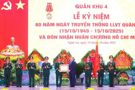 Vẻ vang truyền thống Lực lượng vũ trang Quân khu 4