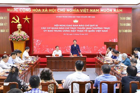 Phát huy vai trò của báo chí trong xây dựng khối đại đoàn kết toàn dân tộc Phát huy vai trò của báo chí trong xây dựng khối đại đoàn kết toàn dân tộc