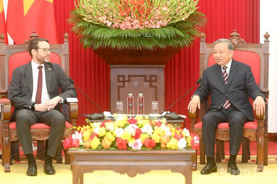 Tổng Bí thư Tô Lâm tiếp Đại sứ Anh Tổng Bí thư Tô Lâm tiếp Đại sứ Anh