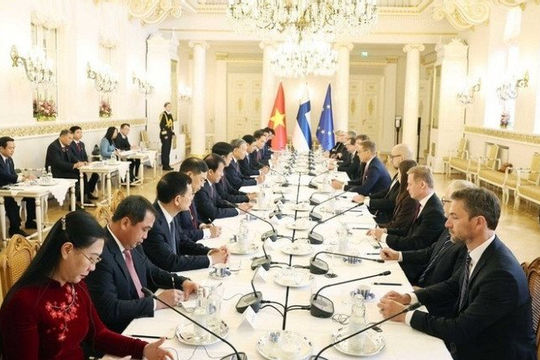 Tuyên bố chung về việc thiết lập quan hệ Đối tác Chiến lược giữa Cộng hòa xã hội chủ nghĩa Việt Nam và Cộng hòa Phần Lan Tuyên bố chung về việc thiết lập quan hệ Đối tác Chiến lược giữa Cộng hòa xã hội chủ nghĩa Việt Nam và Cộng hòa Phần Lan