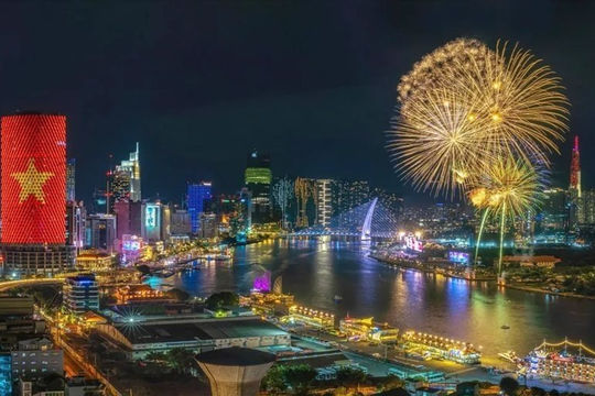 Triển lãm ảnh “Thành phố Hồ Chí Minh vươn mình cùng đất nước qua góc nhìn điện ảnh” Triển lãm ảnh “Thành phố Hồ Chí Minh vươn mình cùng đất nước qua góc nhìn điện ảnh”