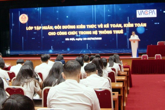 Cục Thuế phối hợp VACPA bồi dưỡng kỹ năng phân tích báo cáo tài chính cho công chức thuế Cục Thuế phối hợp VACPA bồi dưỡng kỹ năng phân tích báo cáo tài chính cho công chức thuế