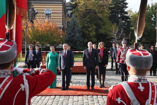Lễ đón Tổng Bí thư Tô Lâm và Phu nhân thăm chính thức Cộng hòa Bulgaria Lễ đón Tổng Bí thư Tô Lâm và Phu nhân thăm chính thức Cộng hòa Bulgaria