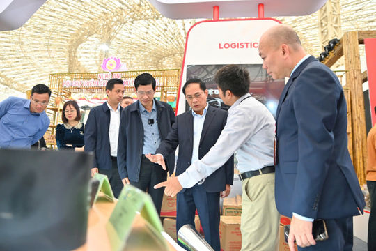Đảm bảo tiến độ triển khai Hội chợ Mùa Thu 2025 Đảm bảo tiến độ triển khai Hội chợ Mùa Thu 2025