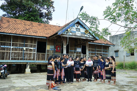 Các xã nghèo của Gia Lai thụ hưởng nhiều chính sách hỗ trợ Các xã nghèo của Gia Lai thụ hưởng nhiều chính sách hỗ trợ