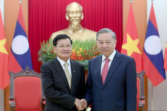 Quan hệ Việt Nam-Lào không ngừng phát triển thực chất và toàn diện Quan hệ Việt Nam-Lào không ngừng phát triển thực chất và toàn diện