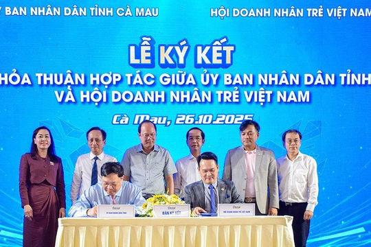 Cà Mau hoàn thiện quy hoạch, cải cách thủ tục hành chính, thu hút đầu tư Cà Mau hoàn thiện quy hoạch, cải cách thủ tục hành chính, thu hút đầu tư