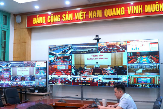 Tập huấn ứng dụng "Sổ tay đảng viên điện tử" trong toàn Đảng Tập huấn ứng dụng "Sổ tay đảng viên điện tử" trong toàn Đảng