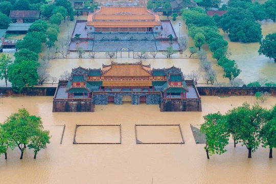 Hỗ trợ khẩn cấp 350 tỷ đồng cho Huế, Quảng Trị, Quảng Ngãi khắc phục thiệt hại mưa lũ