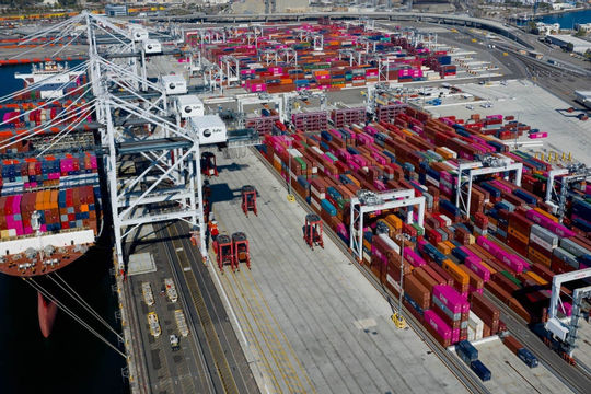 Kiểm soát chuỗi cung ứng trước rủi ro toàn cầu