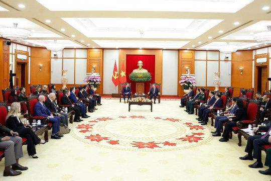 Tổng Bí thư Tô Lâm tiếp Bộ trưởng Chiến tranh Hoa Kỳ Pete Hegseth